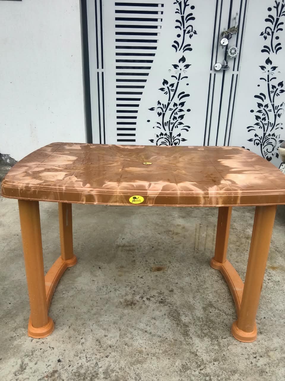DINING TABLE "CROWN" — image 2